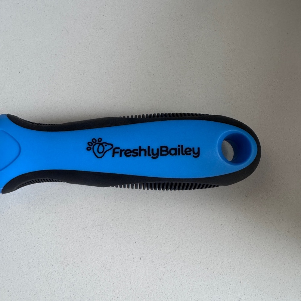 Freshly Bailey Blue and Black Pet Brush